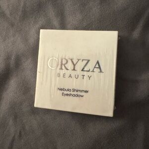 Cream Eyeshadow Compact